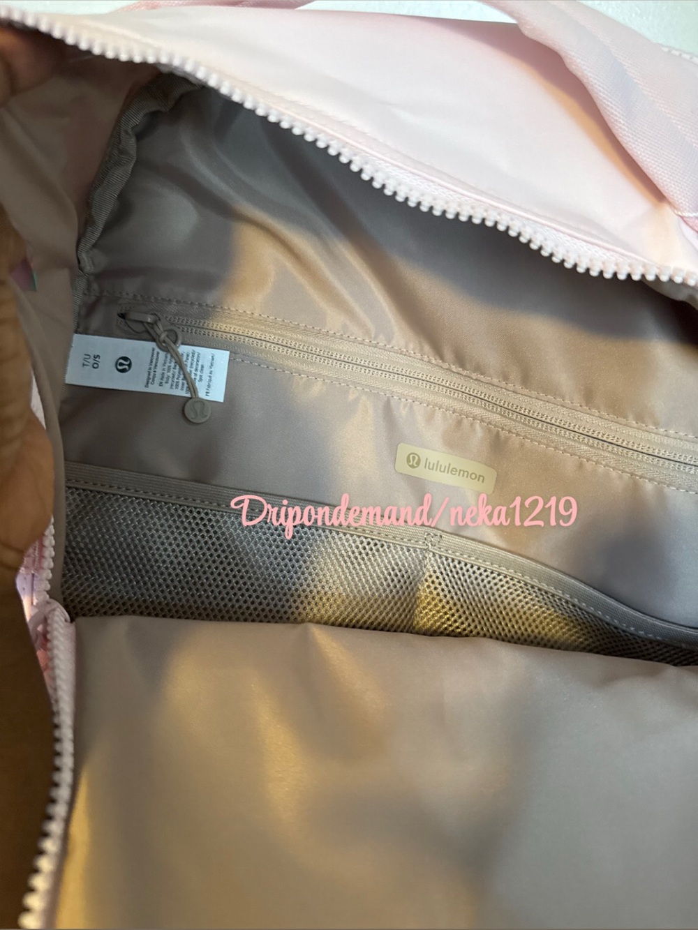 Lululemon New Crew Backpack 22L Updated- Pink Pearl/Wacky Khaki - Picture 7 of 13